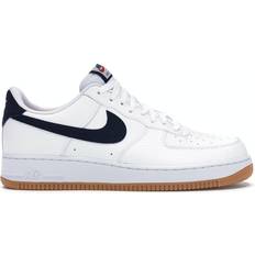 Nike Air Force 1 '07 M - White/University Red/Gum Medium Brown/Obsidian