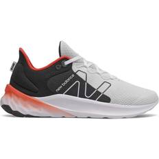 New Balance Fresh Foam Roav V2 M - White with Black