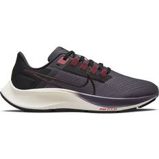 Nike Air Zoom Pegasus 38 W - Cave Purple/Black/Dark Beetroot/Metallic Mahogany