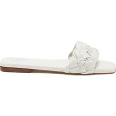 Vince Camuto Antonni - White Swan