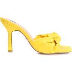 Journee Collection Diorra - Yellow