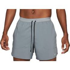 Reflectors Pants & Shorts Nike Men's Dri-FIT Stride 5-Inch Brief-Lined Running Shorts University Red/Black/Reflective