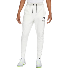 Nike Weiß Jumpsuits & Overalls Nike Graphic Fleece Joggers Men - Sail/Light Bone/Pilgrim/Black