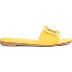 Journee Collection Clair - Yellow