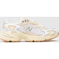 New Balance Stone 725 Trainers