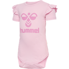 Hummel Dream Ruffle Body S/S - Parfait Pink (219362-3202)