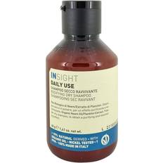Flaschen Trockenshampoos Insight Daily Use Bodyfying Dry Shampoo 40g