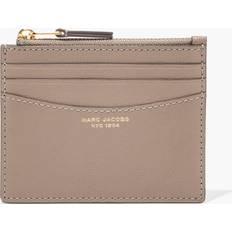 Marc Jacobs The Slim 84 Zip Case Cement • See price »