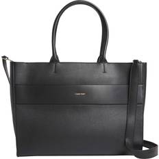 Calvin Klein Daily Dressed Shopper - Black