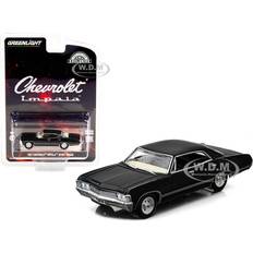 1:64 (S) Slot Car GreenLight 1967 Chevrolet Impala Sport Sedan Tuxedo 1:64