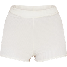 PrettyLittleThing S Shorts PrettyLittleThing Crinkle Rib Hot Pants - Cream