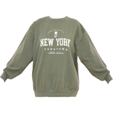 PrettyLittleThing New York Downtown Slogan Printed Sweatshirt - Khaki