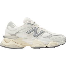 New Balance Sneakers (1000+ products) find prices here »