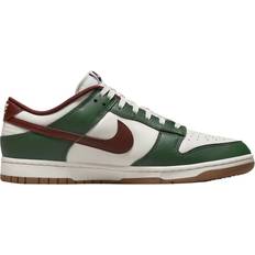 Shoes Nike Dunk Low M - Gorge Green/White/Team Red/Gum Medium Brown