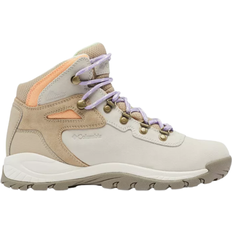 Columbia Newton Ridge Plus WP Amped W - Light Sand/Peach