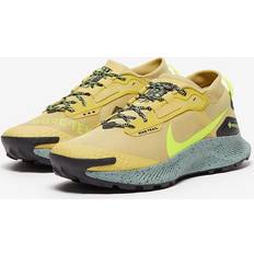 Nike Men - Yellow Running Shoes Nike Pegasus Trail GORE-TEX 'Celery Volt'