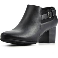 White Mountain Shoes Women's Noah Boot, Black/Smooth