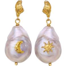 Maanesten Claire Earrings - Gold/Pearls