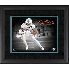 Lids Jaylen Waddle Miami Dolphins Fanatics Authentic Framed 15 x