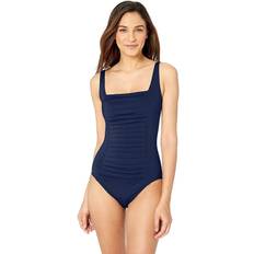 Miraclesuit Casablanca Underwire Bandini Swim Top in • Price »