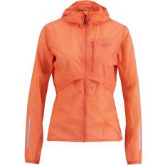 Dame Jakker på salg Swix Women's Pace Wind Light Hooded Jacket, Cayenne