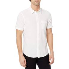 Levi's Men - White Tops Levi's Classic Pocket-Short Sleeve Shirt, White
