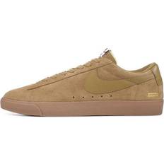 7 - Nike Kyrie Irving Sneakers Nike SB Blazer Low GT Supreme Golden Beige