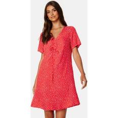 Pieces Nya SS V-Neck Short Dress Poppy Red AOP: Heart