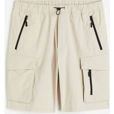 H&M Cargoshorts aus Nylon Relaxed Fit Hellbeige in Größe XL. Farbe: Light beige