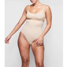 Skiing - Women Underwear SKIMS Beige Seamless Sculpt High-Waisted Briefs