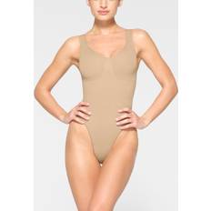 Skims seamless thong • Compare & find best price now »