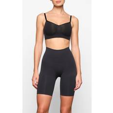 Skiing - Women Shorts SKIMS Butt Enhancing Short Black Seamless Sculpt