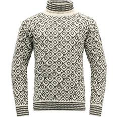 Herre - L - Strikkegensere - Ull Devold Svalbard Wool High Neck - Offwhite/Anth