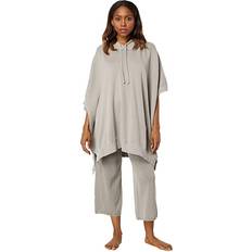 Cotton Capes & Ponchos Barefoot Dreams The California Cozy Beach Rock Women's Clothing Gray One