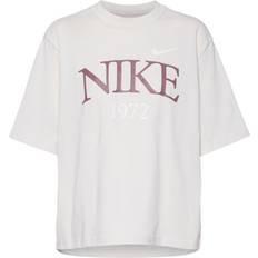 Nike Women's Sportswear Classic T-shirt - Light Orewood Brown