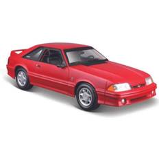 Modelle & Bausätze Maisto Ford Mustang SVT Cobra 1963, rot 1:24 Modellauto