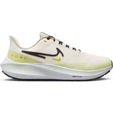 Nike 37 ½ Sportssko Nike Pegasus 39 Shield W - Pale Ivory/Neutral Olive/Luminous Green/Black