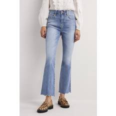 Boden Fitted Cropped Flare Jean