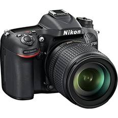 Nikon D7100 + AF-S 18-140mm VR II