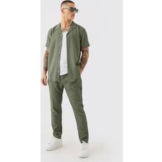 S Suits boohooMAN Mens Seersucker Revere Collar Shirt & Trouser Set Green