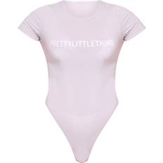 PrettyLittleThing XXL Clothing PrettyLittleThing Logo Short Sleeved Bodysuit - Lilac Grey