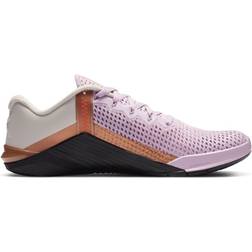 Nike Metcon 6 W - Light Arctic Pink/Black/Metallic Copper/Hyper Crimson