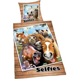 Herding Horse Selfies Single Reversible Duvet Set 135x200cm