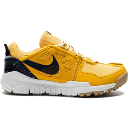 Nike Free Terra Vista M - Sanded Gold/Goldtone/Dark Sulphur/Midnight Navy