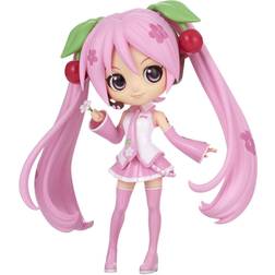 Banpresto Q posket Sakura Miku (Ver. A) Figure