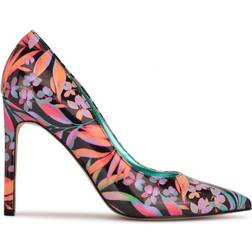 Nine West Tatiana Pointy Toe - Black Tropical Print