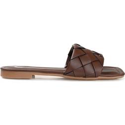Journee Collection Cassay - Brown