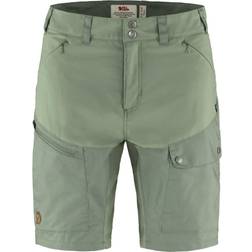 Fjällräven Women's Abisko Midsummer Short Jade Patina Jade Green/Patina