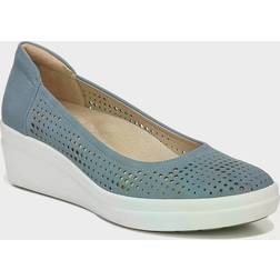 Naturalizer Sam Slip-On Wedges