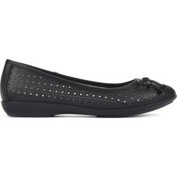 Cliffs Womens by Mountain Cheryl Flats